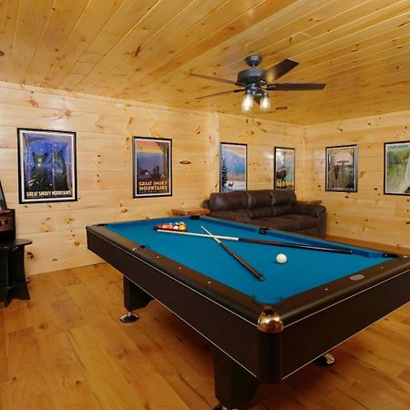 Wine Down Villa Gatlinburg Exterior photo
